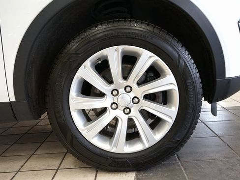 Used 2018 Land Rover Discovery Sport SE image 49