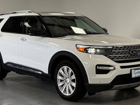 Used 2022 Ford Explorer Limited w/ Limited Technology Package image 6