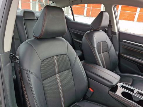 Used 2023 Nissan Altima 2.5 SR image 13