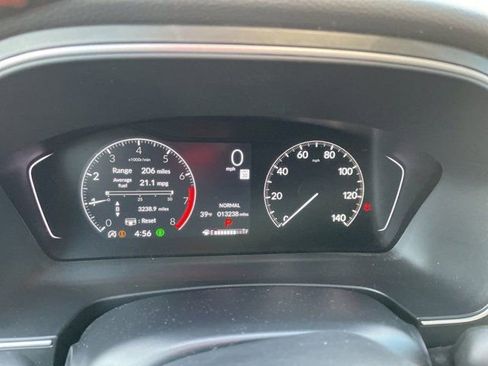 Used 2025 Honda Pilot Sport image 15