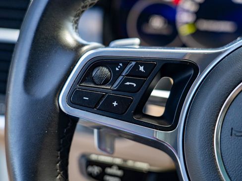 Used 2019 Porsche Cayenne E-Hybrid AWD/4WD image 24