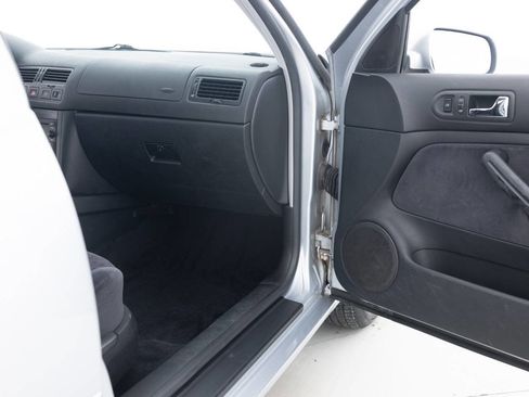 Used 2002 Volkswagen Jetta GLS image 28