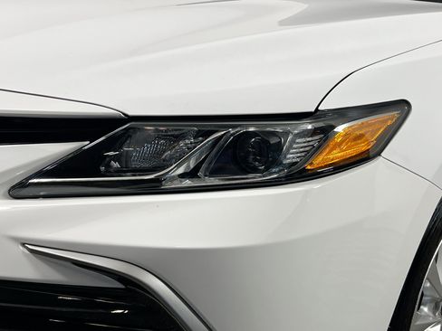 Used 2023 Toyota Camry LE FWD image 11