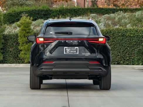 New 2026 Lexus NX 450h+ Luxury image 9