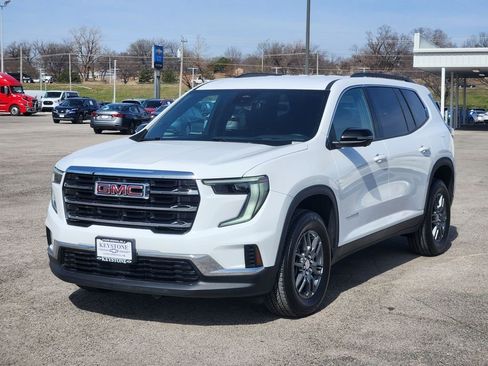 Used 2025 GMC Acadia Elevation FWD image 3