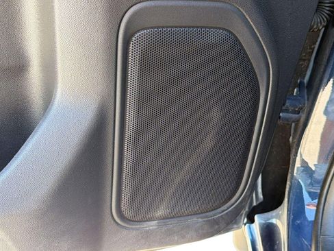 Used 2019 Chevrolet Silverado 1500 Custom image 21