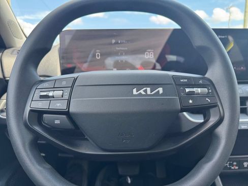 Used 2026 Kia K4 FWD image 27