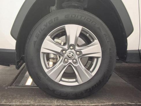 Used 2024 Toyota RAV4 LE AWD/4WD image 7