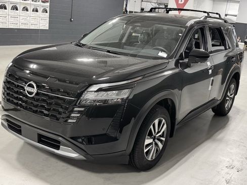 New 2026 Nissan Pathfinder SL AWD/4WD image 21
