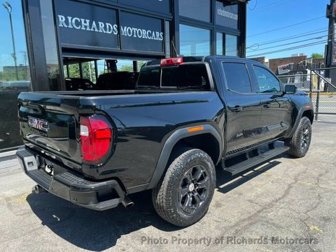 Used 2024 GMC Canyon Elevation w/ Convenience Package AWD/4WD image 3