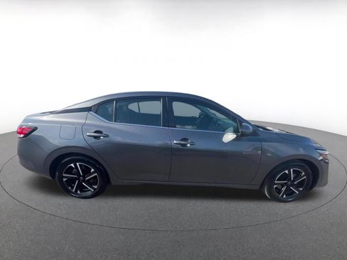 Used 2025 Nissan Sentra SV FWD image 16