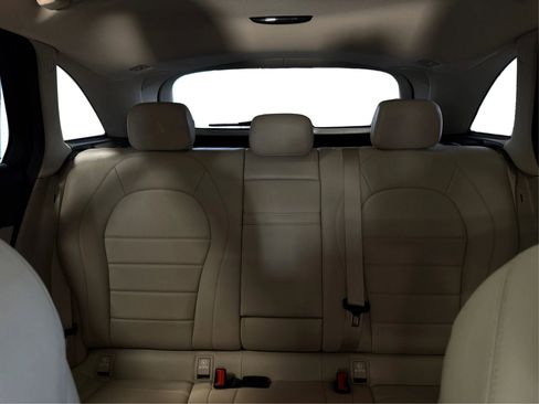 Used 2019 Mercedes-Benz GLC 300 image 19