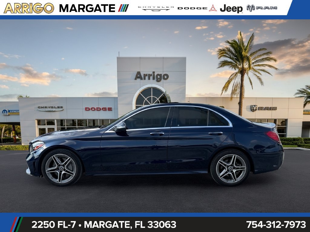 Used 2020 Mercedes-Benz C 300 4MATIC Sedan w/ AMG Line image 4
