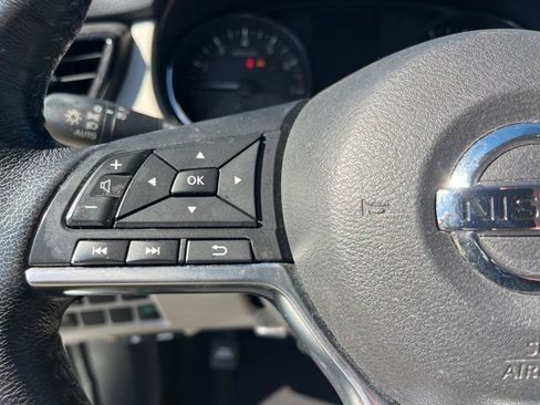 Used 2018 Nissan Rogue Sport SL w/ SL Premium Package image 18