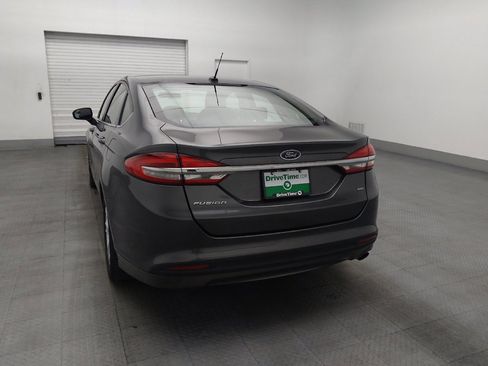 Used 2018 Ford Fusion SE FWD image 6