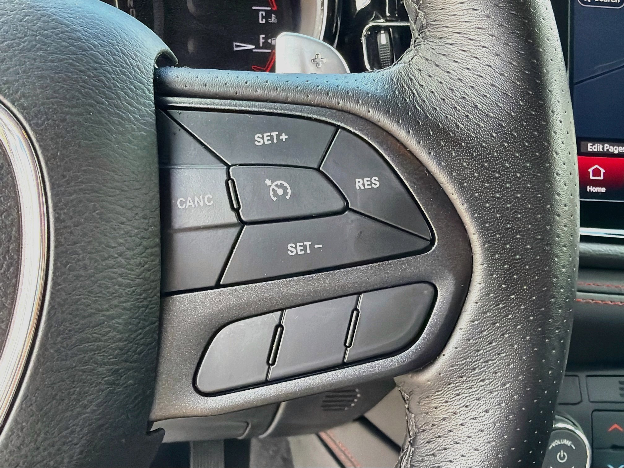 Used 2025 Dodge Durango GT AWD/4WD image 39