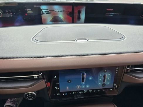 New 2026 Lincoln Navigator Reserve image 14