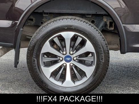 Used 2019 Ford F150 Lariat w/ FX4 Off-Road Package AWD/4WD image 11
