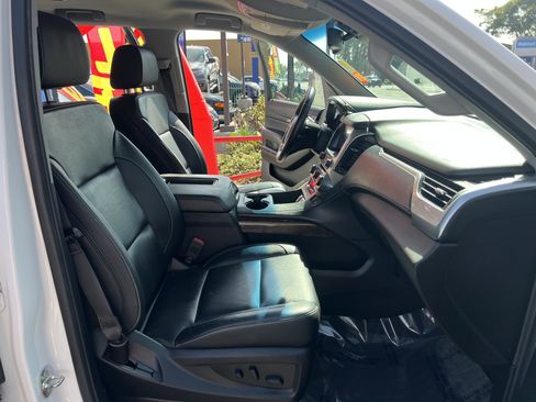 Used 2018 Chevrolet Tahoe LT w/ Luxury Package image 37