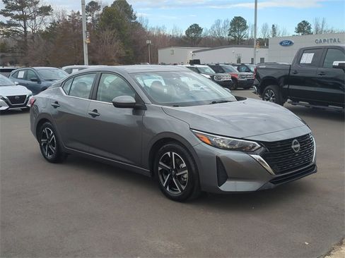 Used 2024 Nissan Sentra SV image 15