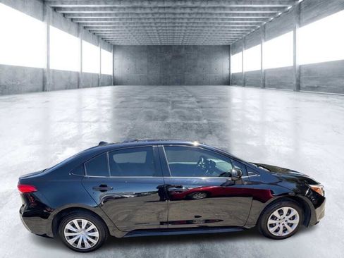 Used 2023 Toyota Corolla LE FWD image 6