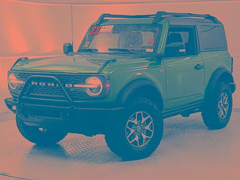 Certified 2022 Ford Bronco Badlands image 6