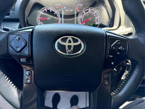 Used 2020 Toyota 4Runner Nightshade image 64