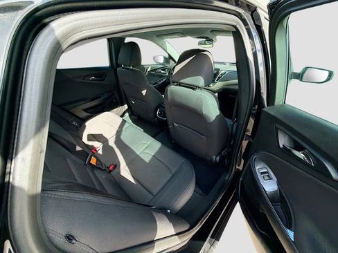 Used 2016 Chevrolet Malibu LT image 25