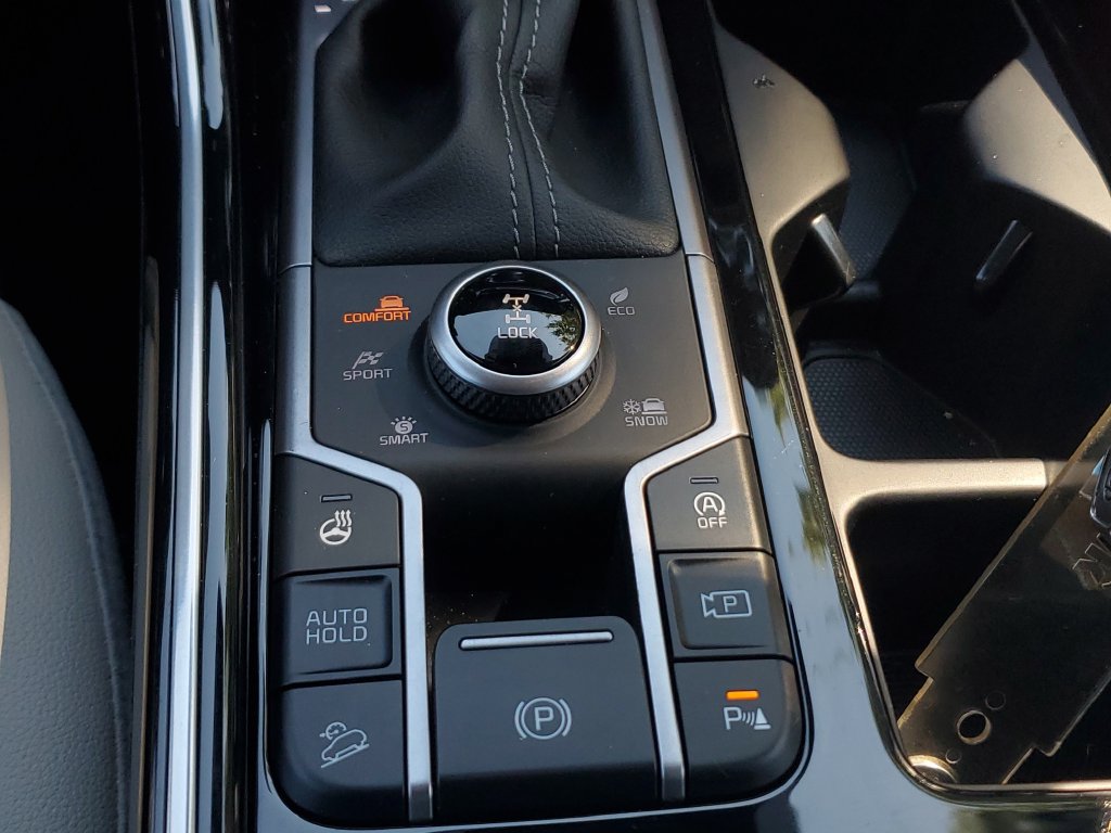 Used 2023 Kia Sorento AWD image 33