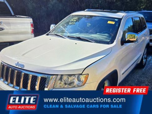 Used 2012 Jeep Grand Cherokee Overland image 3