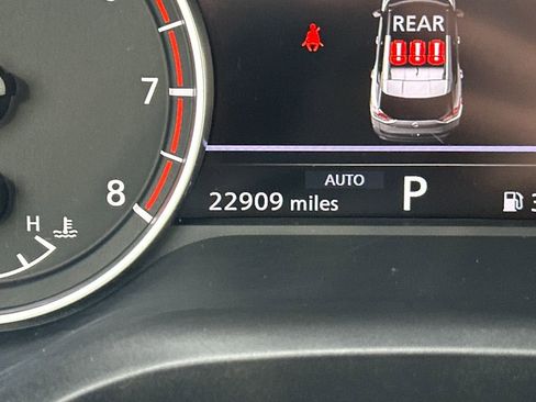 Used 2023 Nissan Rogue SV w/ SV Premium B Package image 21