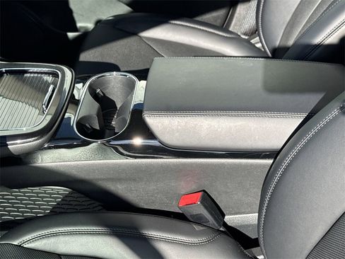 Certified 2022 Lincoln Nautilus Reserve image 24