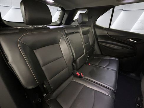 Used 2018 Chevrolet Equinox Premier image 16