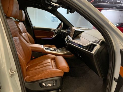 Used 2023 BMW X7 xDrive40i w/ M Sport Package image 77