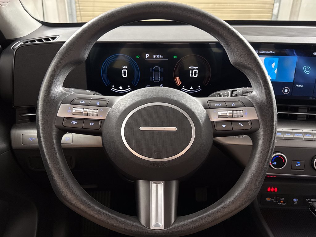 Certified 2024 Hyundai Kona SE AWD/4WD image 16