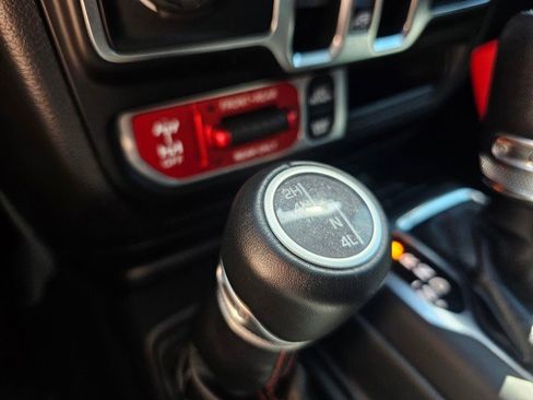 Used 2022 Jeep Wrangler Unlimited Rubicon w/ LED Lighting Group image 46