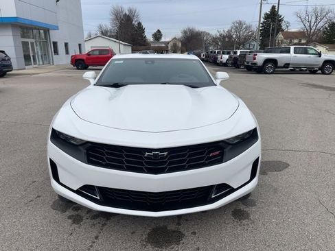 Used 2021 Chevrolet Camaro LT w/ RS Package image 9