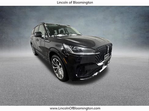 New 2026 Lincoln Aviator AWD image 8