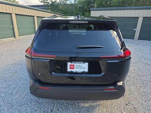 Certified 2026 Toyota RAV4 LE AWD/4WD image 5