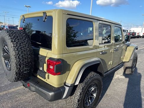 New 2025 Jeep Wrangler Unlimited Rubicon image 9