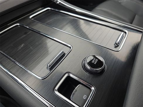 New 2026 Lincoln Aviator Premiere image 16