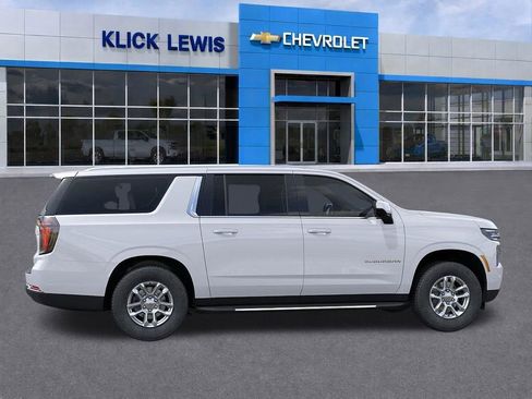 New 2026 Chevrolet Suburban LT image 5