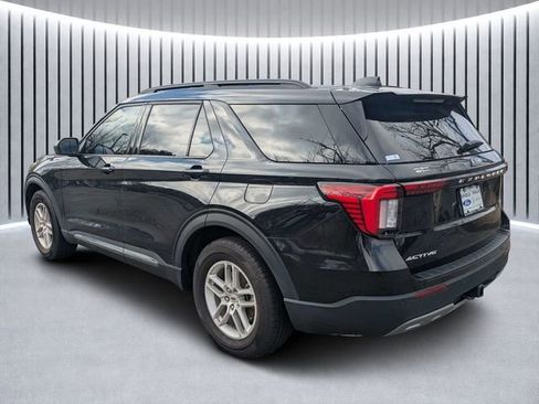 New 2025 Ford Explorer Active w/ Active Comfort Package RWD image 7