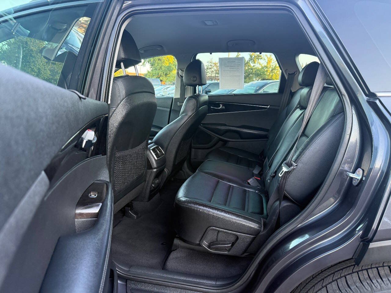 Used 2018 Kia Sorento EX FWD image 11