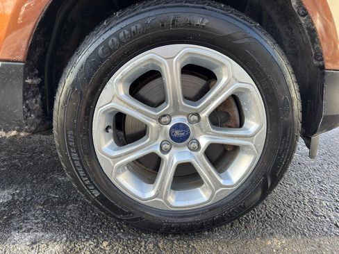 Used 2018 Ford EcoSport SE w/ SE Convenience Package image 9