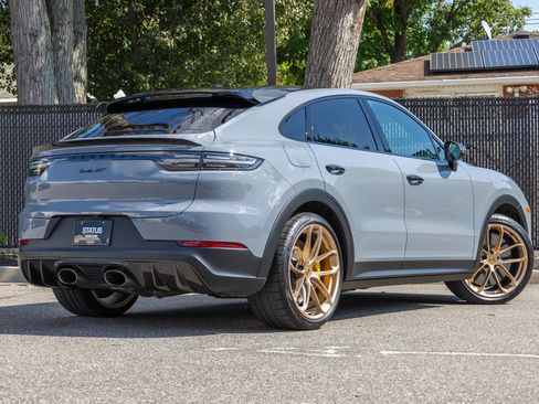Used 2023 Porsche Cayenne Turbo GT AWD/4WD image 35