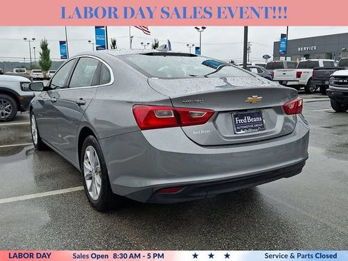 Used 2025 Chevrolet Malibu LT FWD image 8