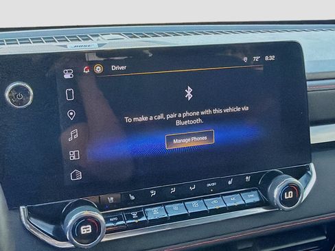 Used 2025 Chevrolet Colorado Z71 w/ Technology Package image 13