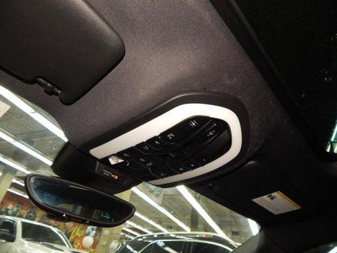 Used 2017 Porsche Macan GTS image 19