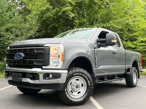 Used 2024 Ford F250 XL w/ XL Off-Road Package AWD/4WD image 1
